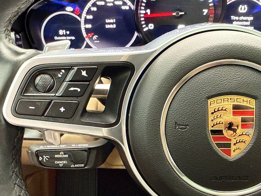 Thumbnail: 2020 Porsche Cayenne - 11