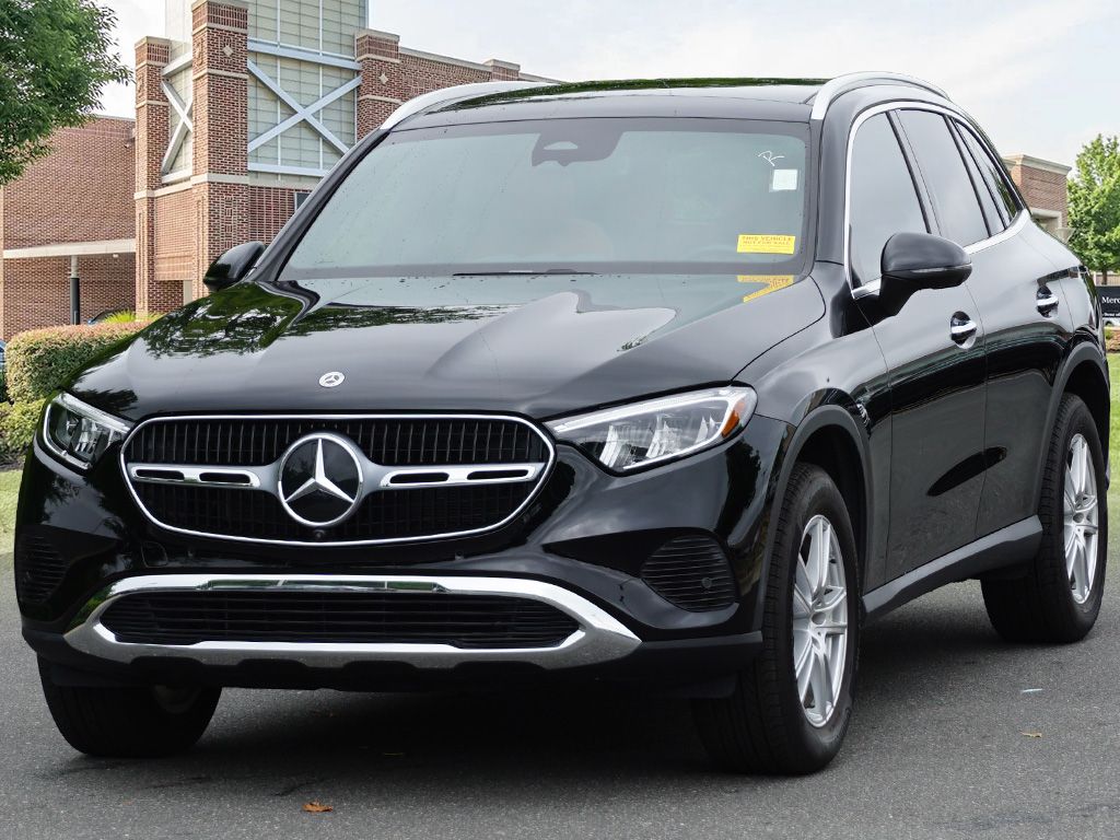 Thumbnail: 2023 Mercedes-Benz GLC - 4