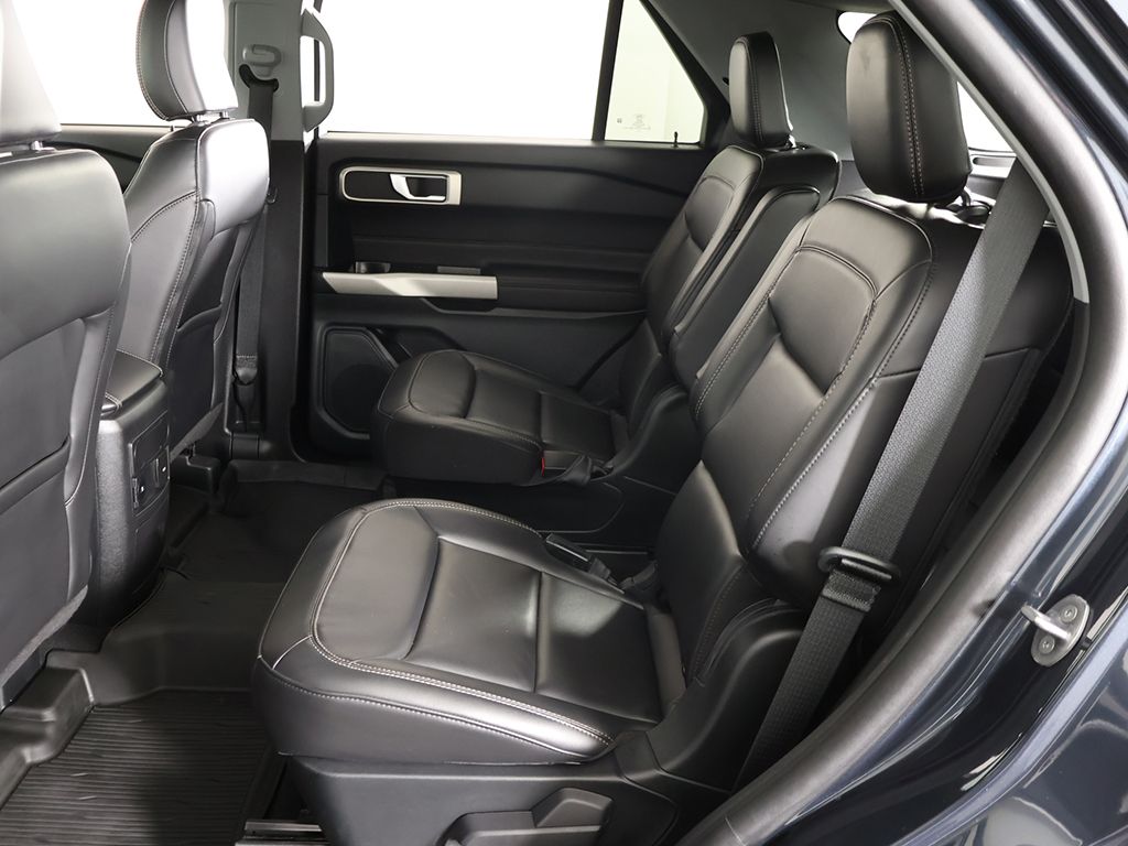 Used 2024 Blue Ford XLT image 34