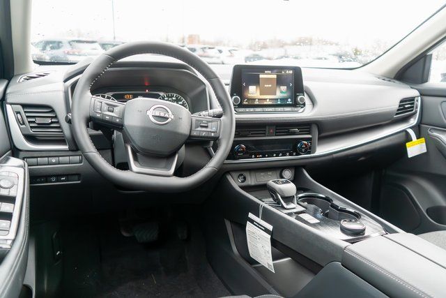 2026 Nissan Rogue SV - 10