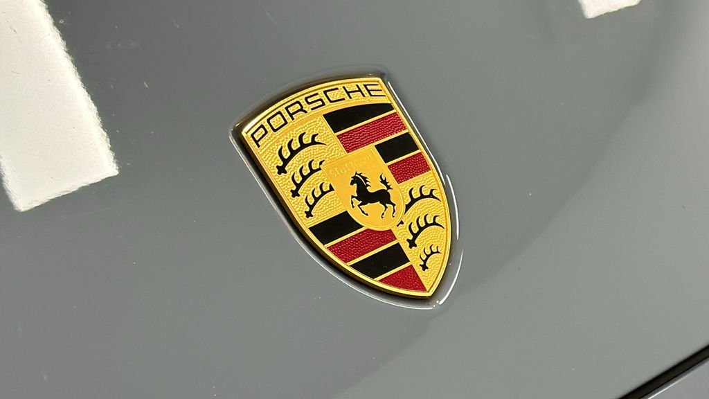 2024 Porsche   13