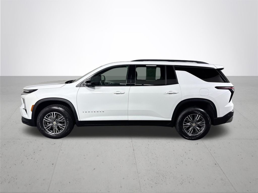 2024 Chevrolet Traverse LT