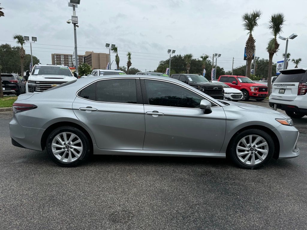 2022 Toyota Camry LE 9