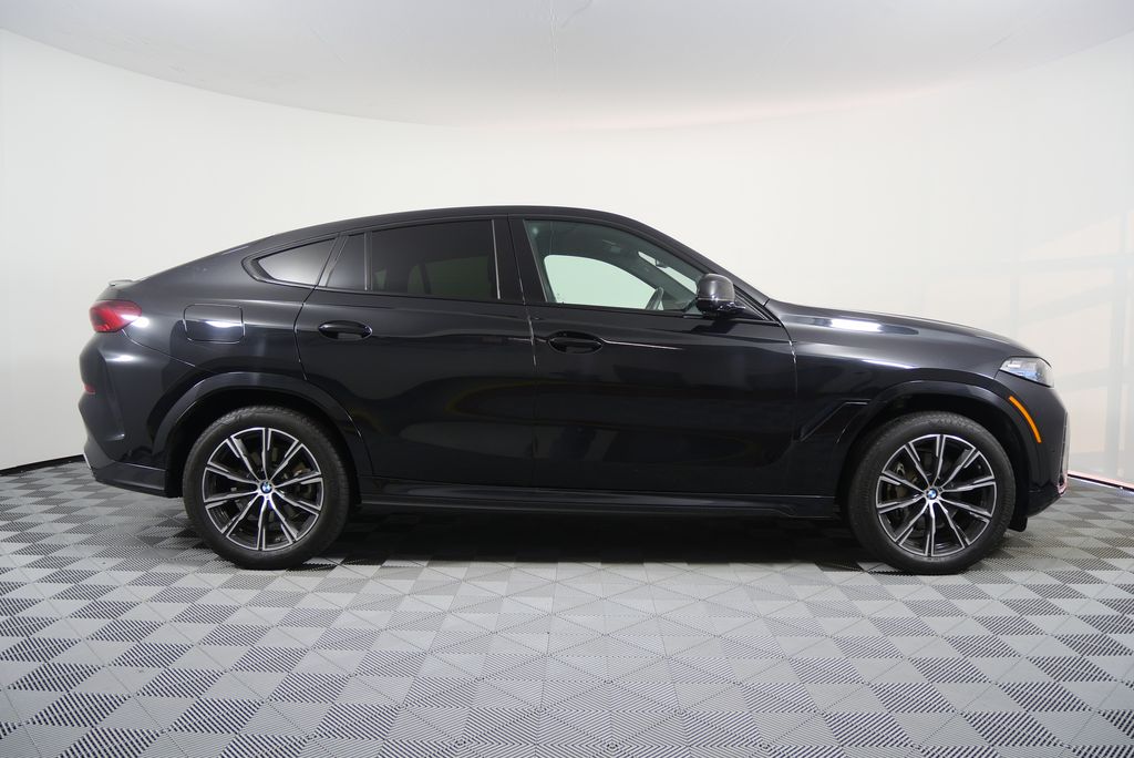 Thumbnail: 2025 BMW X6 - 2