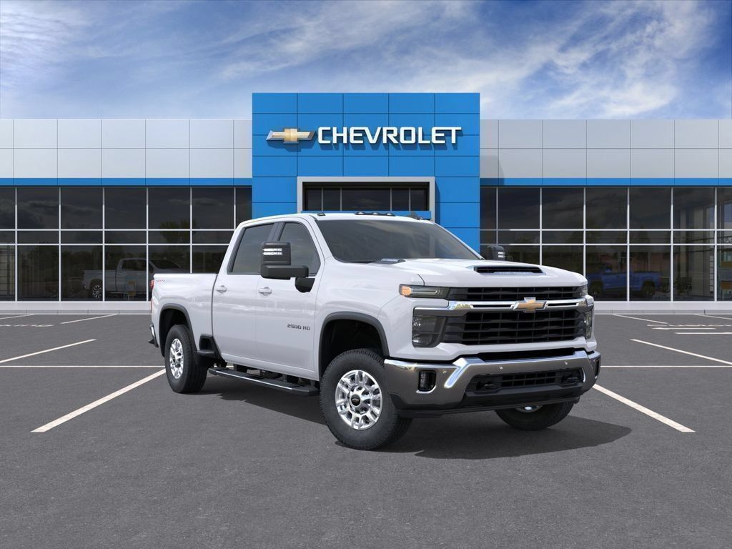 Summit White 2026 Chevrolet Silverado 2500HD Pickup Truck Four-Wheel Drive Automatic