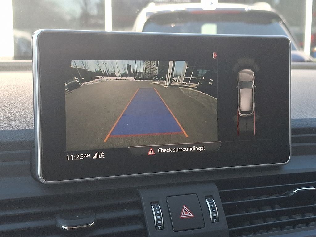 Thumbnail: 2018 Audi Q5 - 18