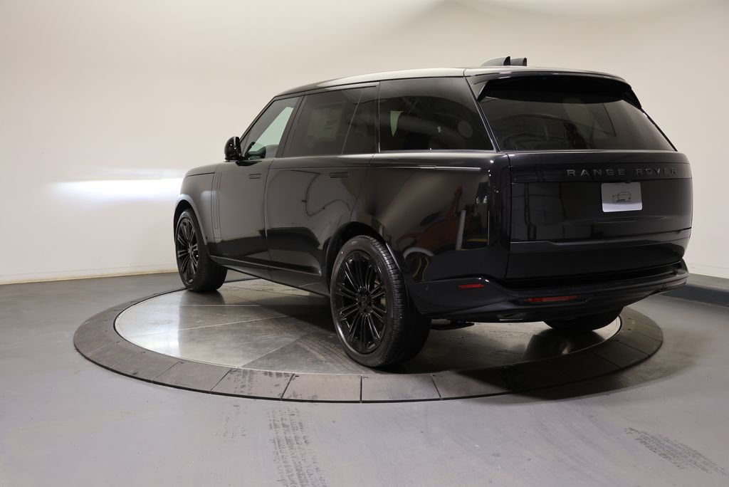 Thumbnail: 2026 Land Rover Range Rover - 3