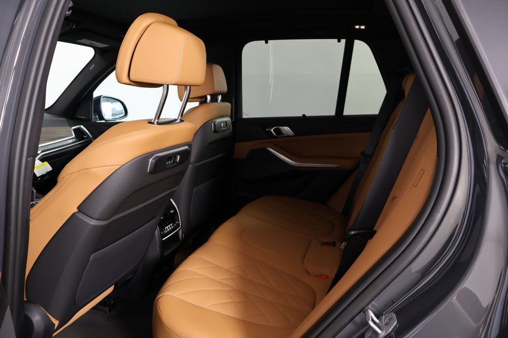 Thumbnail: 2026 BMW X5 - 6