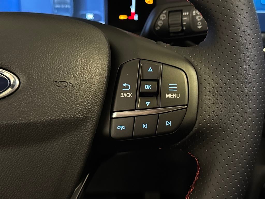2025 Ford Escape Hybrid ST-Line photo 21