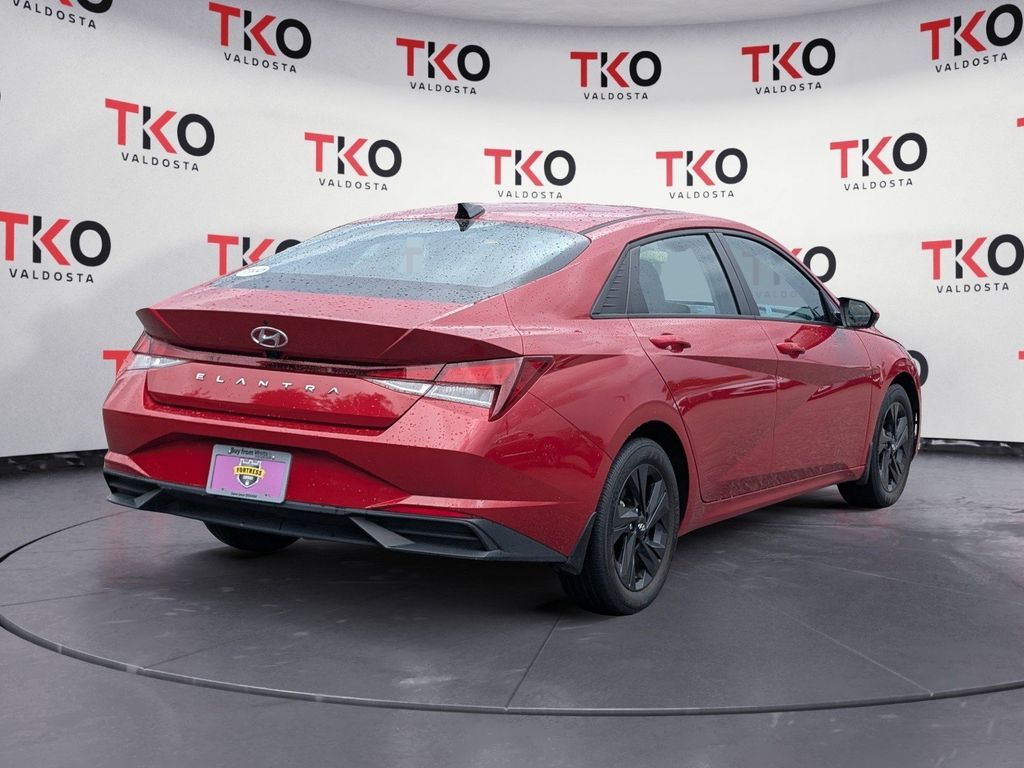 Used 2023 Hyundai Elantra Sedan