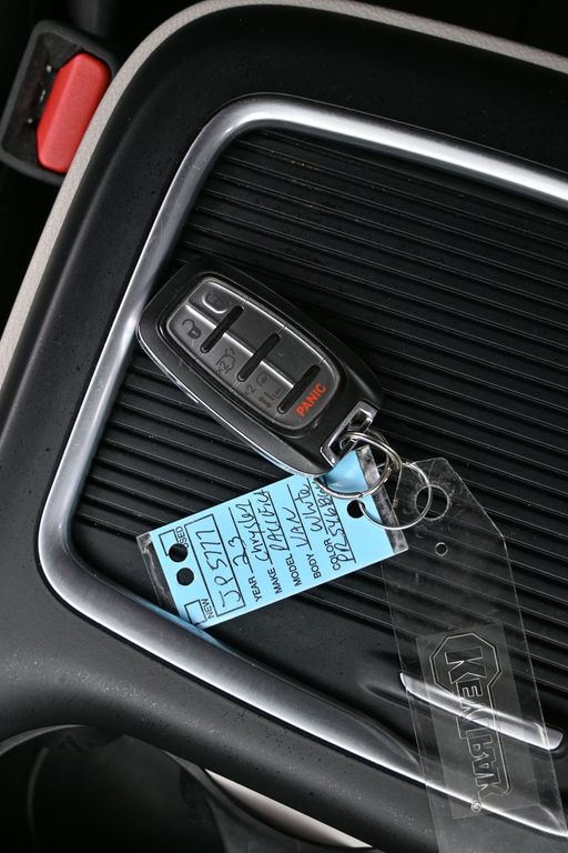 Used 2023 Bright White Clearcoat Chrysler Touring L image 20