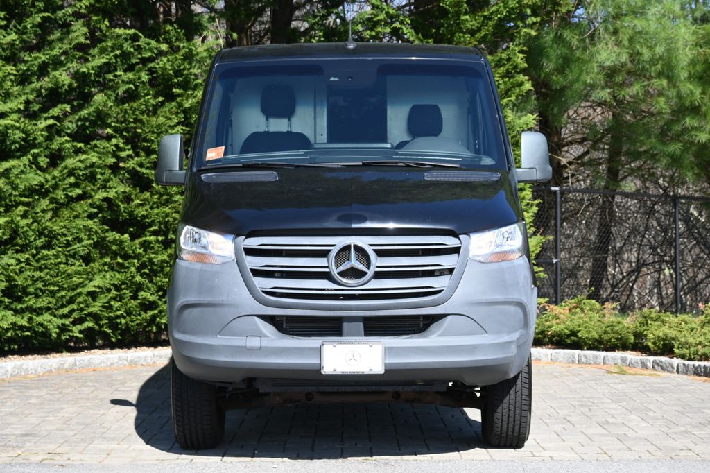 Thumbnail: 2020 Mercedes-Benz Sprinter - 10