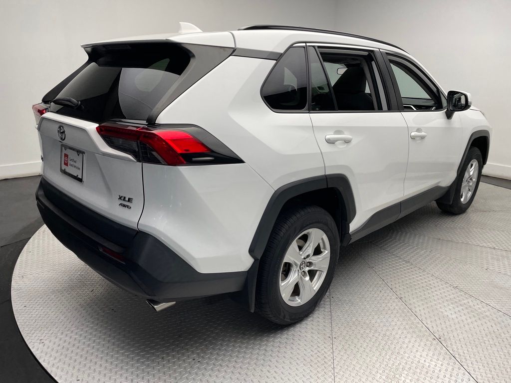 2021 Toyota RAV4 XLE 5