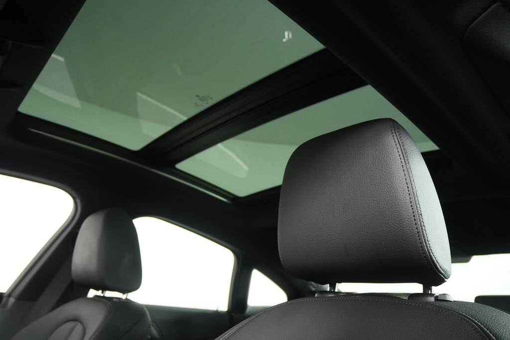 Thumbnail: 2024 BMW 2 Series - 12