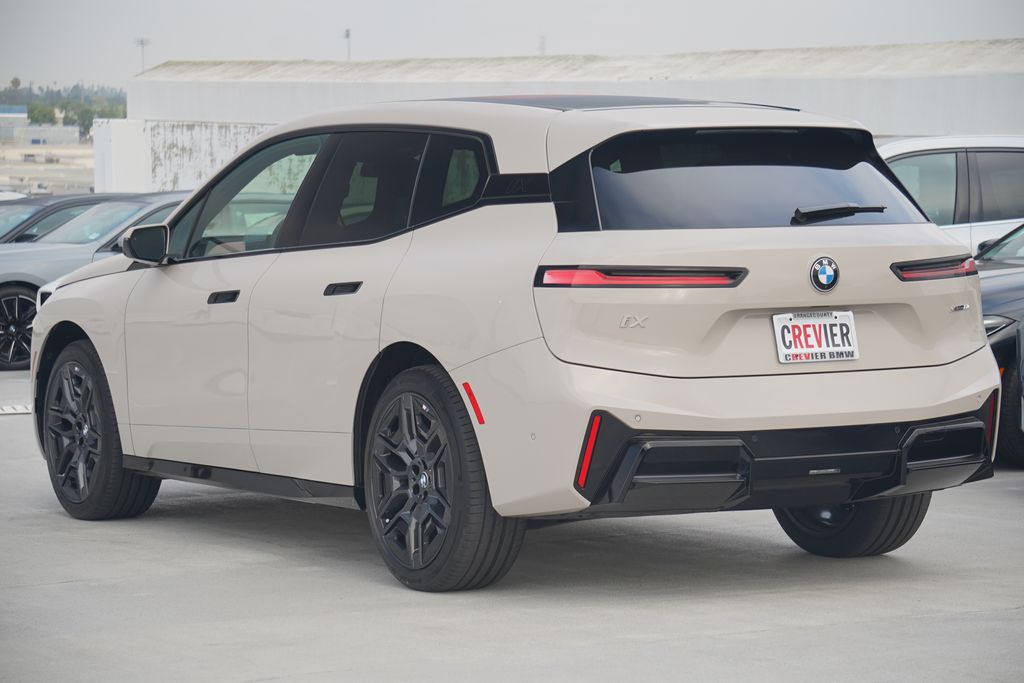 Thumbnail: 2026 BMW iX - 7