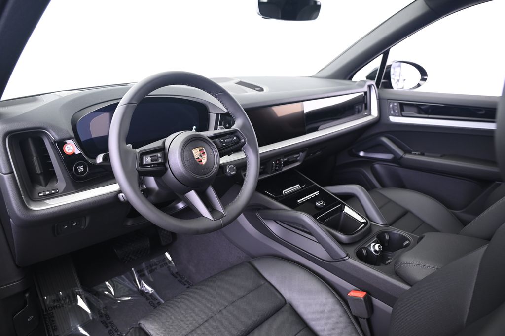 Thumbnail: 2025 Porsche Cayenne - 4