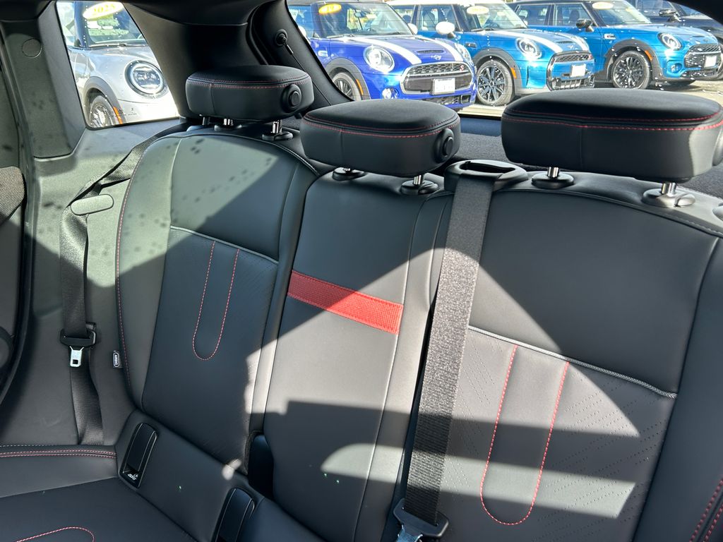 Thumbnail: 2025 MINI Cooper - 31