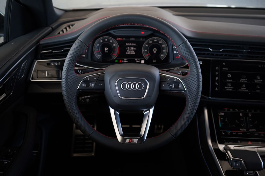 Thumbnail: 2026 Audi Q8 - 10