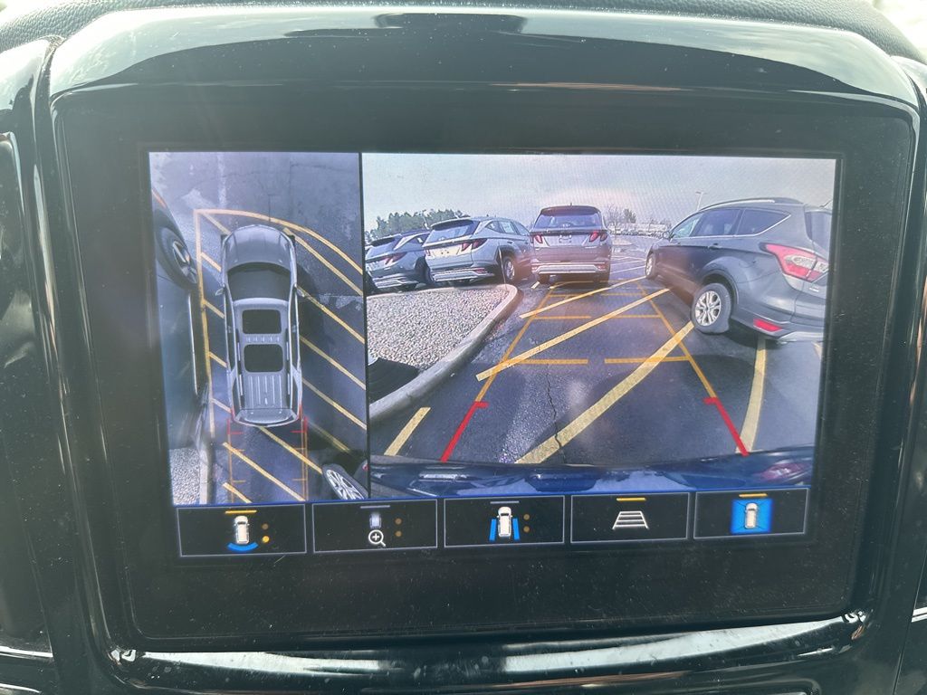 Used 2023 Blue Chevrolet LT image 14