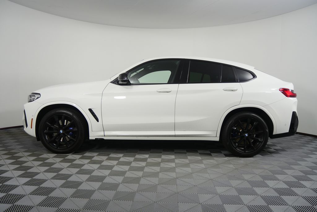 Thumbnail: 2024 BMW X4 - 7