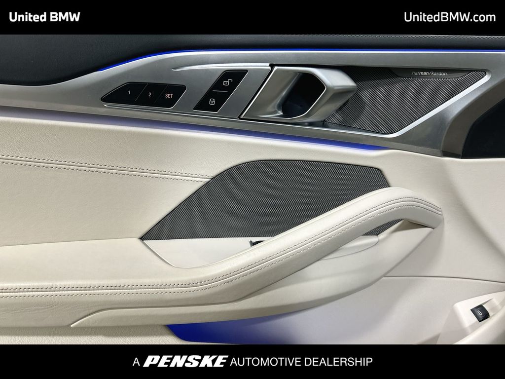 Thumbnail: 2022 BMW 8 Series - 11