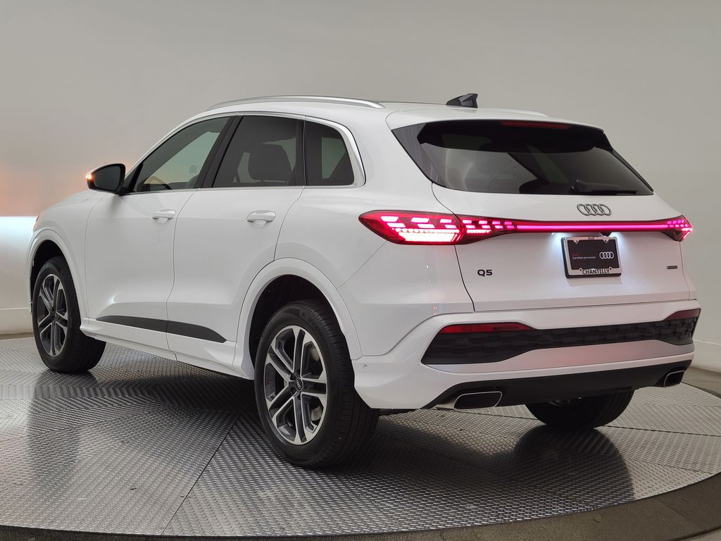 Thumbnail: 2025 Audi Q5 - 4