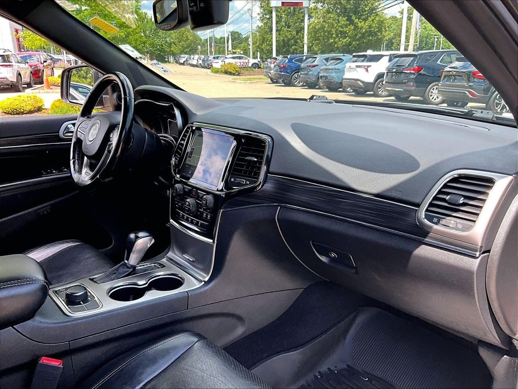 2021 Jeep Grand Cherokee — photo 14