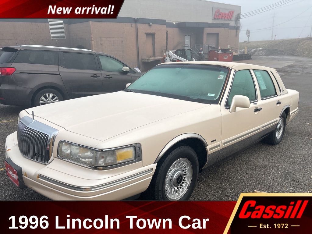1996 Lincoln Town Car Signature