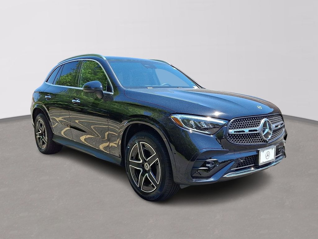 Thumbnail: 2026 Mercedes-Benz GLC - 3