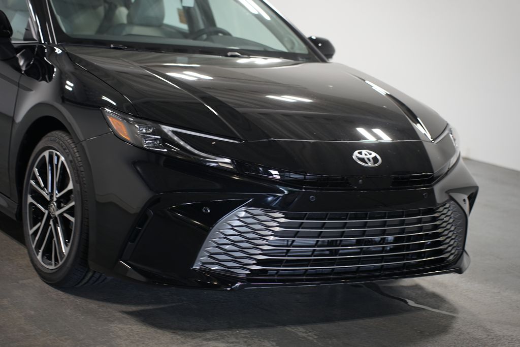 Thumbnail: 2025 Toyota Camry - 4