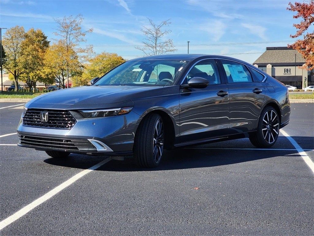 Used 2025 Gray Honda Touring image 14