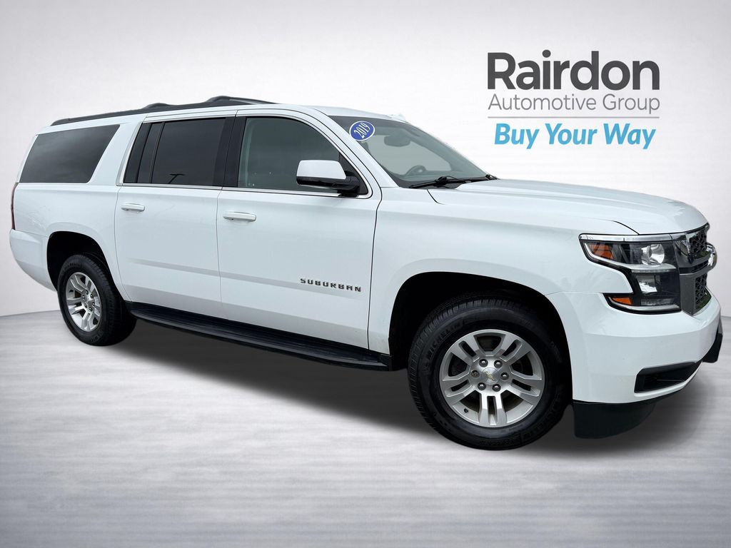 Summit White 2019 Chevrolet Suburban SUV / Crossover Four-Wheel Drive 6-Speed Automatic Overdrive