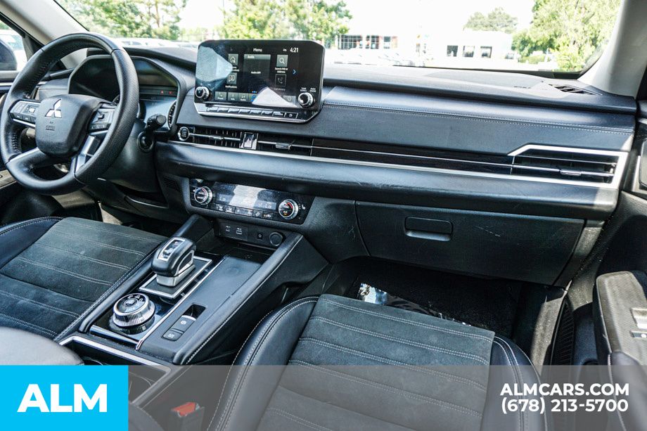 Used 2024 Blue Mitsubishi SE image 27