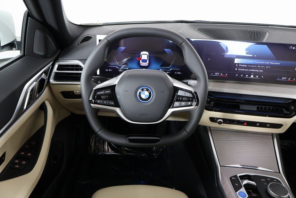 Thumbnail: 2026 BMW i4 - 3