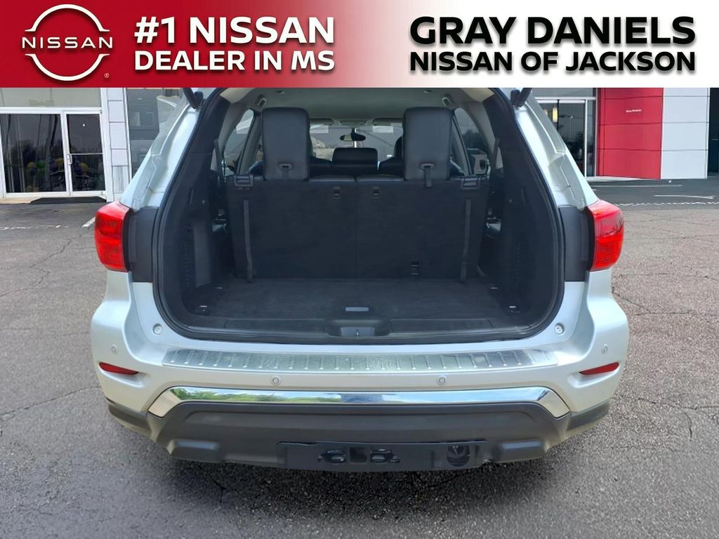Used 2017 Nissan Pathfinder SUV