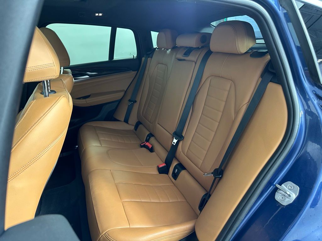 Thumbnail: 2020 BMW X4 - 24