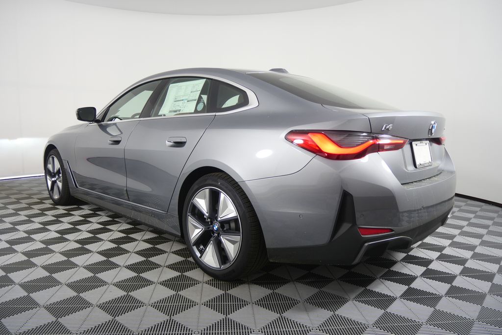 Thumbnail: 2026 BMW i4 - 5