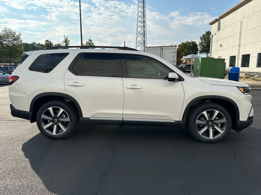 2025 Honda Pilot Touring 6