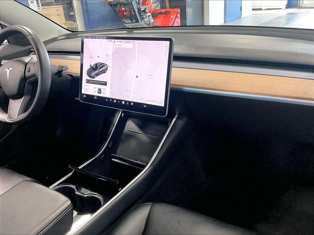 2018 Tesla Model 3 — photo 14