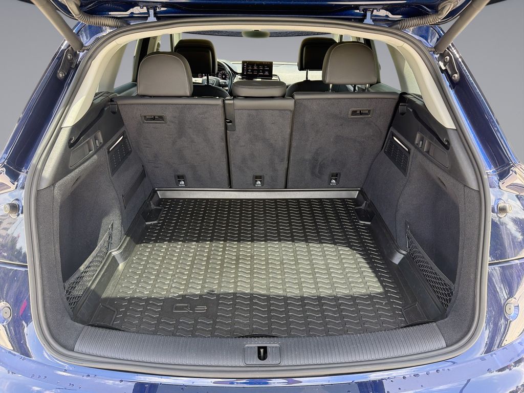 Thumbnail: 2021 Audi Q5 - 13
