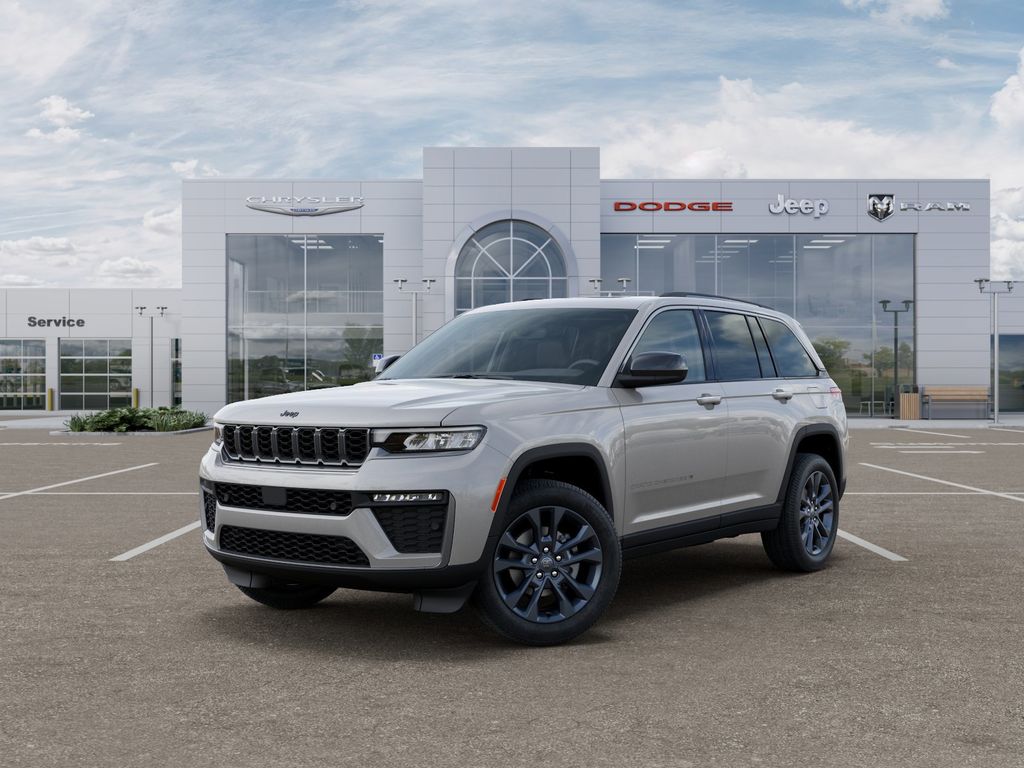 Silver Zynith 2026 Jeep Grand Cherokee SUV / Crossover 8-Speed Automatic