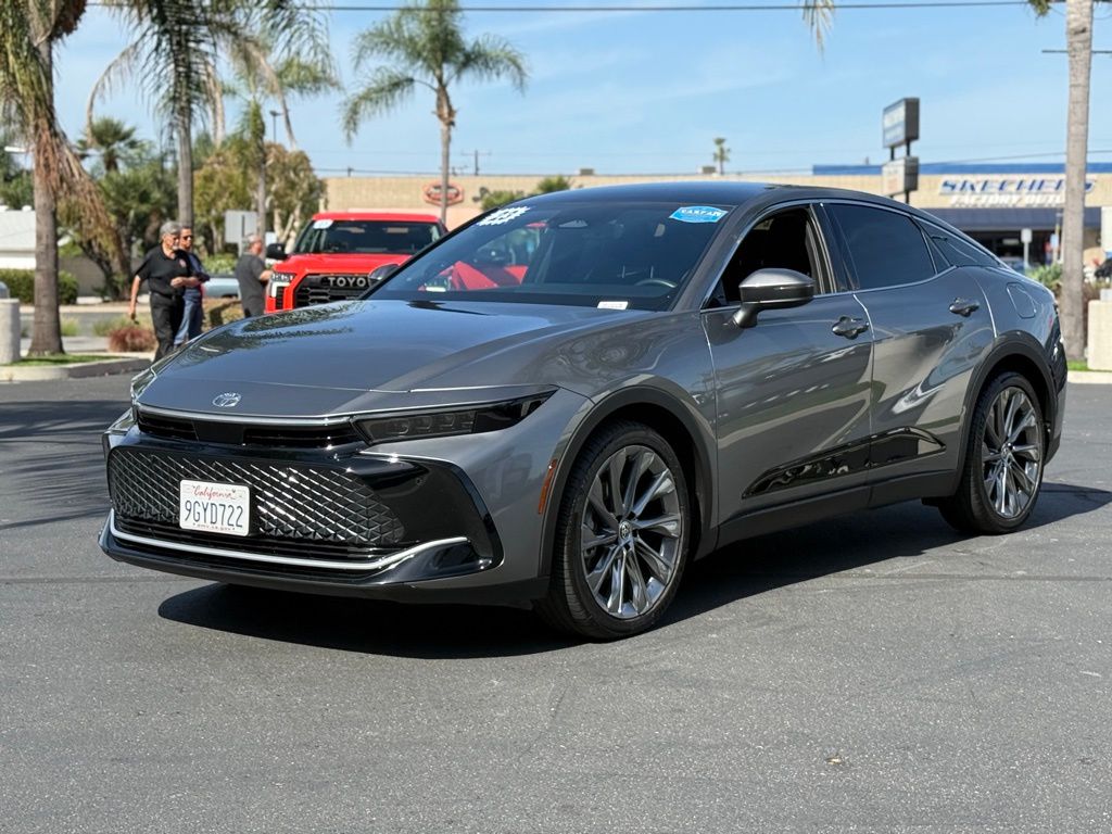 View vehicle photo 6