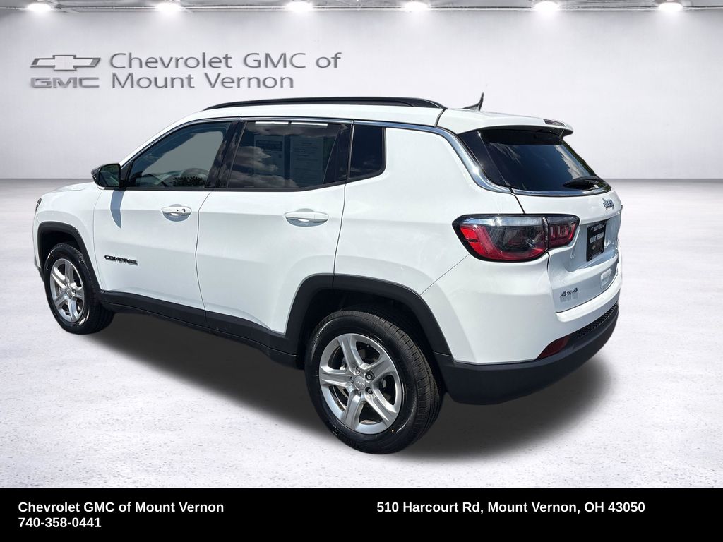 2024 Jeep Compass Latitude - Image 3