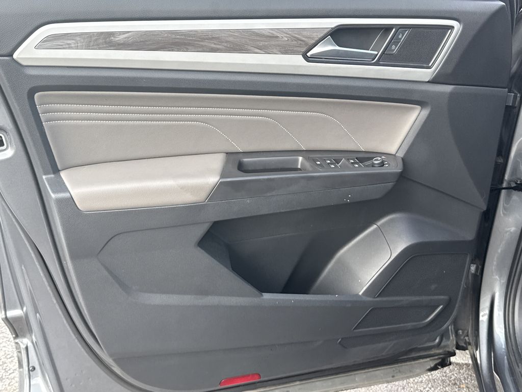 2022 Volkswagen Atlas Cross Sport 3.6L V6 SE w/Technology Gray at DeMontrond Auto Country