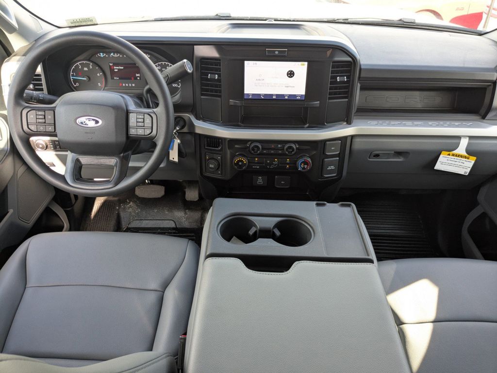 2025 Ford F-450 Chassis XL