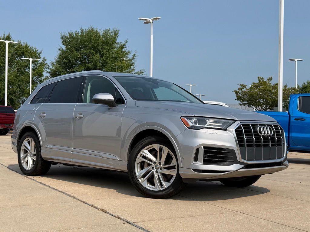 Florett Silver Metallic 2020 Audi Q7 SUV / Crossover All-Wheel Drive 8-Speed Automatic