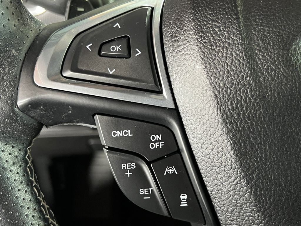 2022 Ford Edge ST - Photo 6