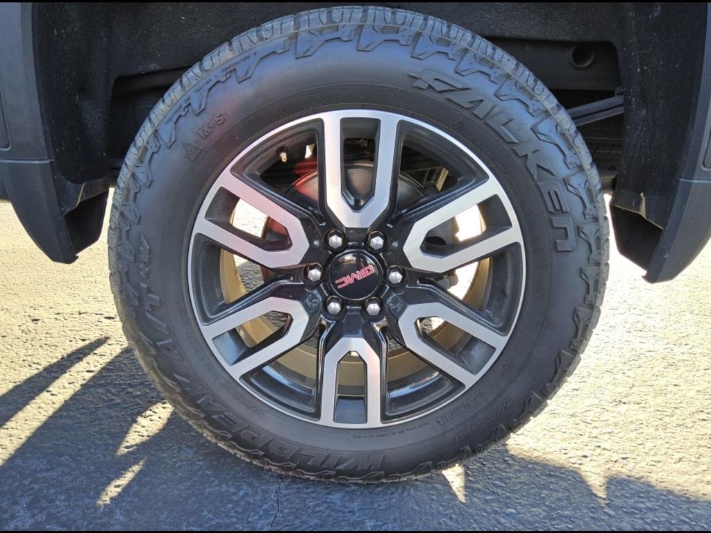 Used 2021 Gray GMC AT4 image 3