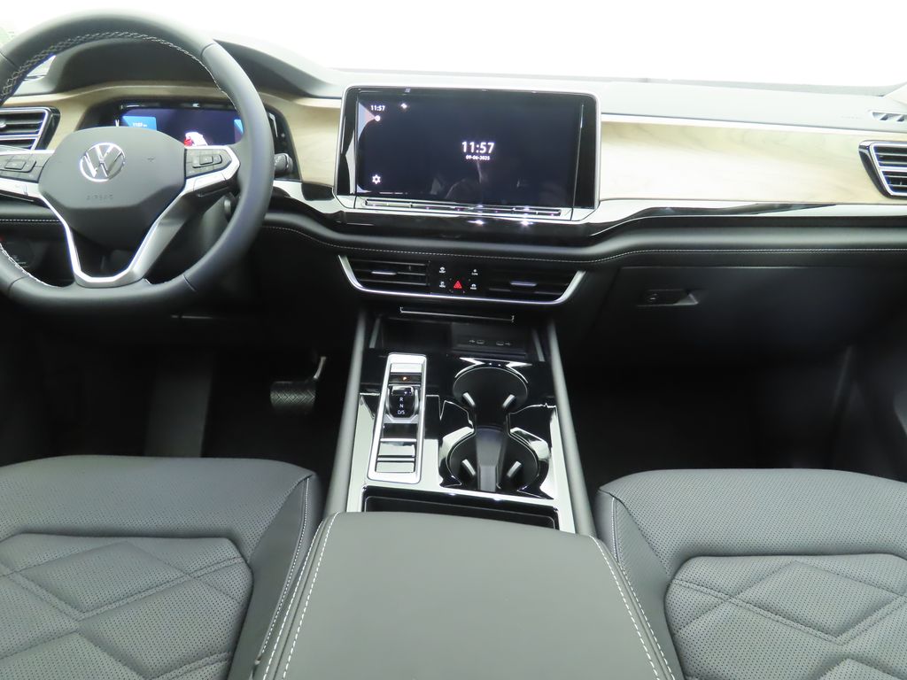 Thumbnail: 2026 Volkswagen Atlas - 13