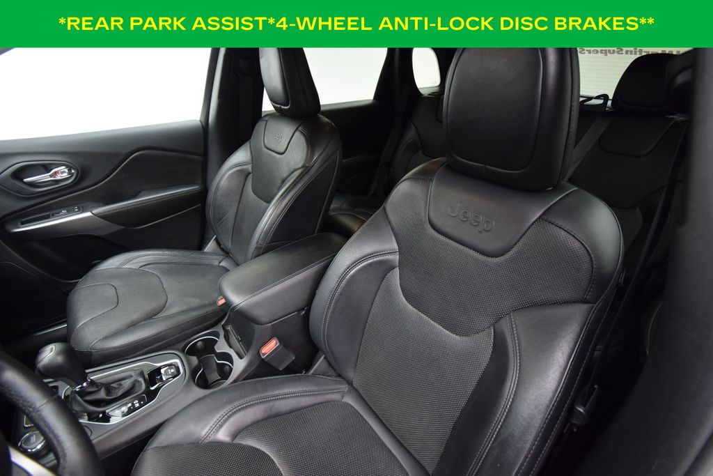 used 2019 Jeep Cherokee car